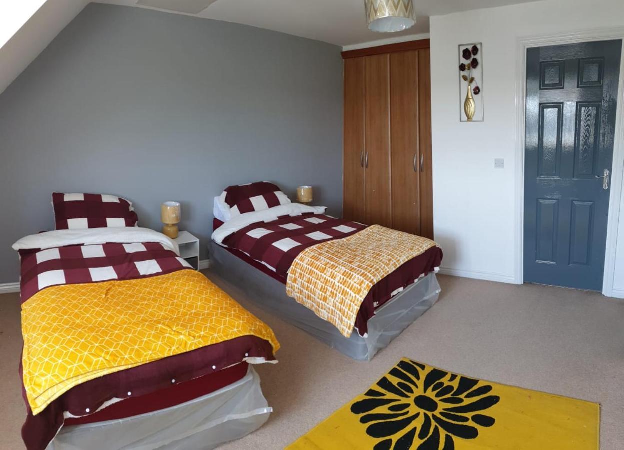 Queens Rooms, A Perfect Stay, Next To Shopping Parks And Central Манчестер Экстерьер фото